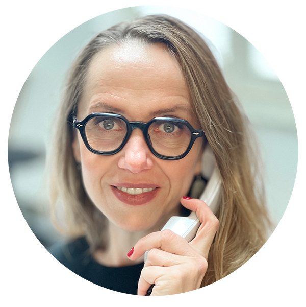 alina-telefon-01